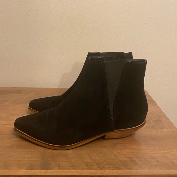Shellys London Black suede ankle boots - Picture 1 of 5